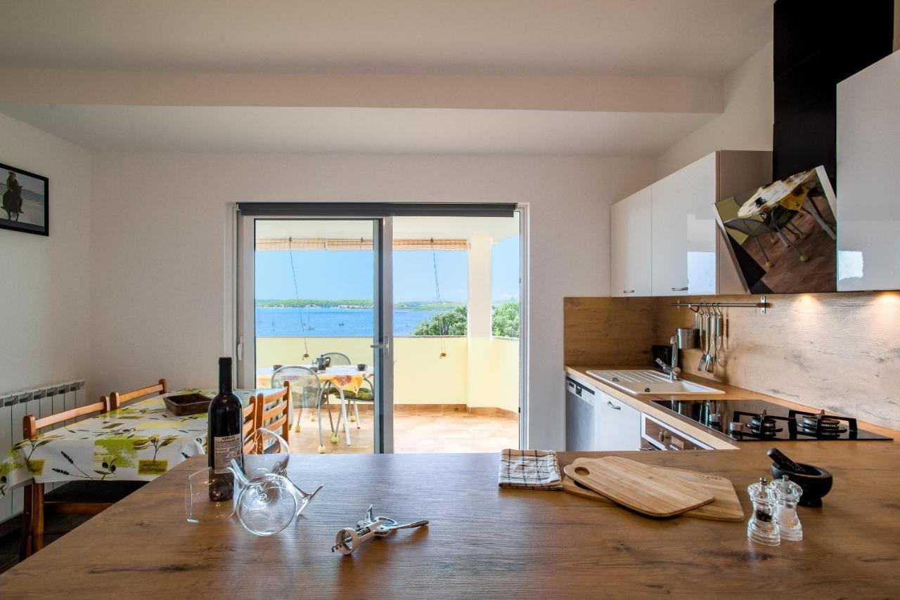 Sun&Sea Apartments Medulin A4 エクステリア 写真