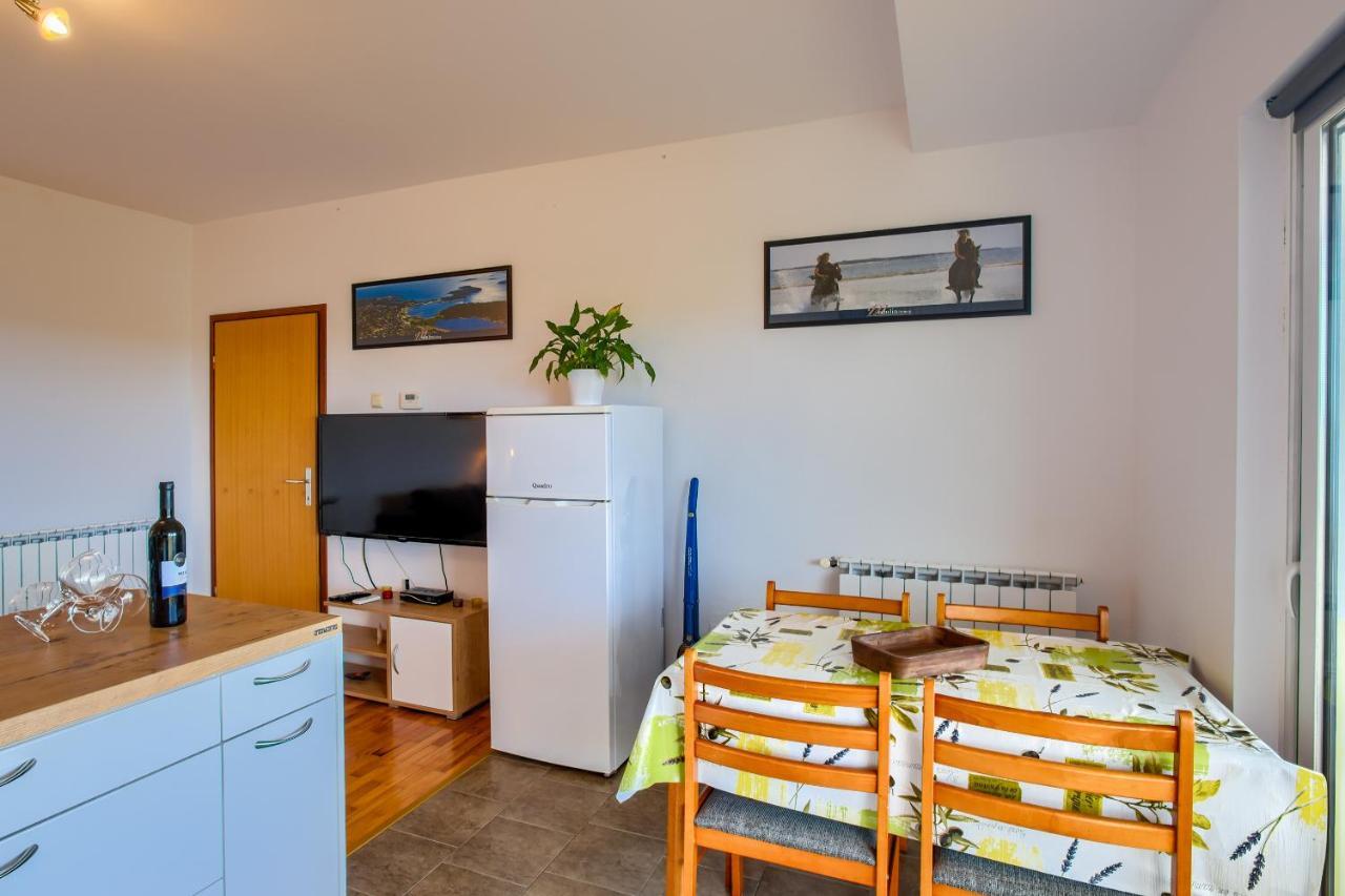 Sun&Sea Apartments Medulin A4 エクステリア 写真